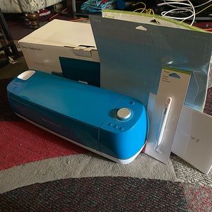 CRICUT EXPLORE AIR 2
